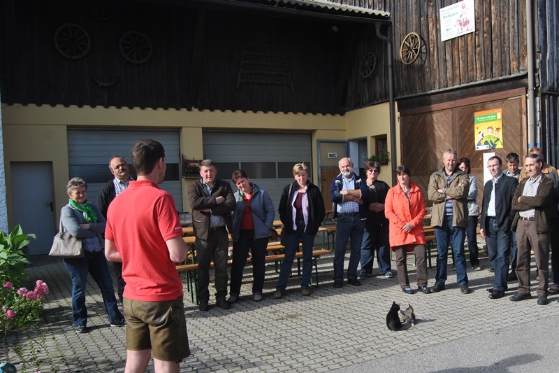 Datei:Taschl exkursion web.jpg