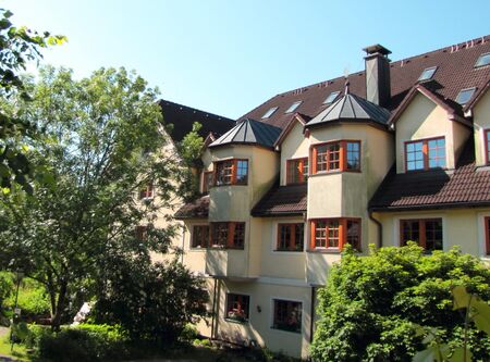Fassade Südgartenhaus von Terrasse Rezeption