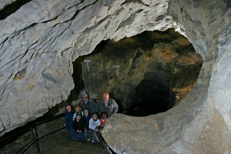 Datei:Abgang NIxhöhle.jpg