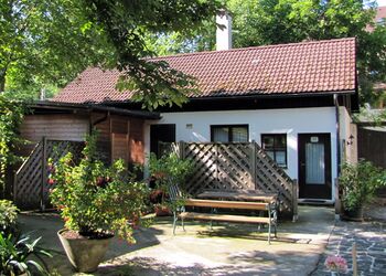 Pfortenhaus im Sommer