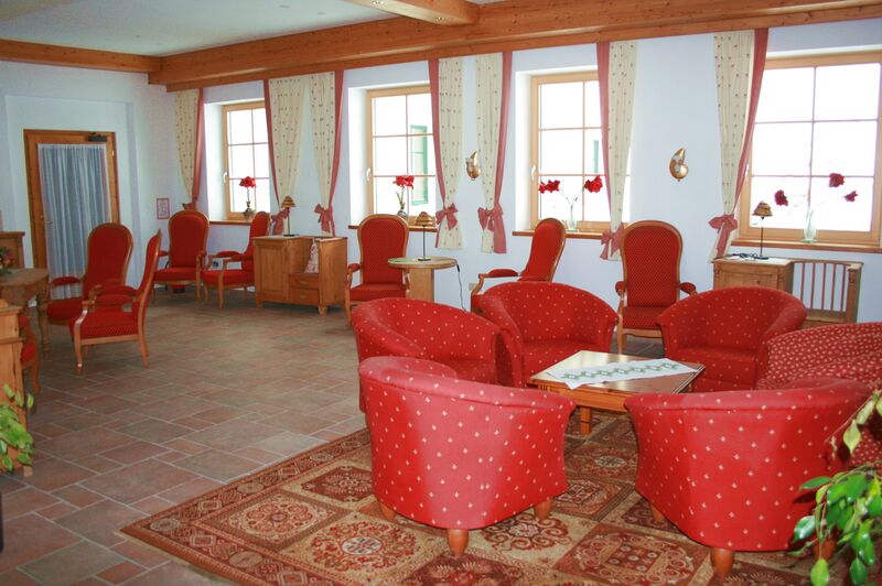 Datei:SD Empfang Dorfhotel.jpg