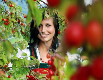Dirndlprínzessin bei reifen Dirndln