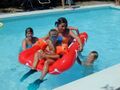 Kinder im Pool.jpg