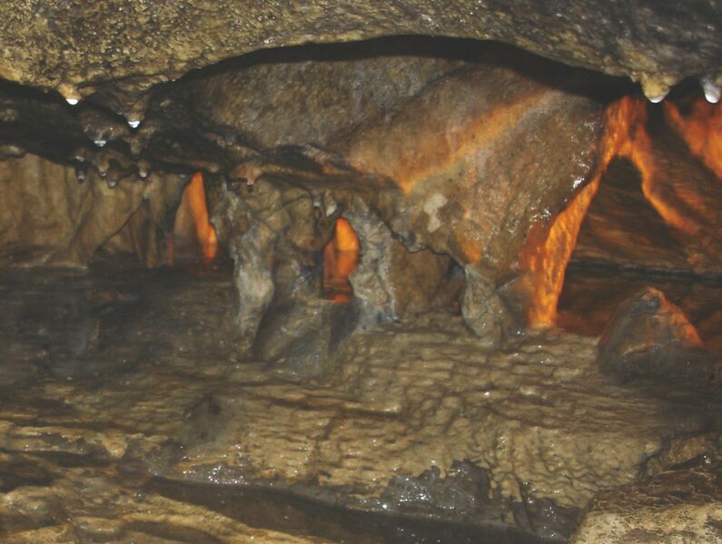 Datei:MÄRCHENseen Nixhöhle.jpg