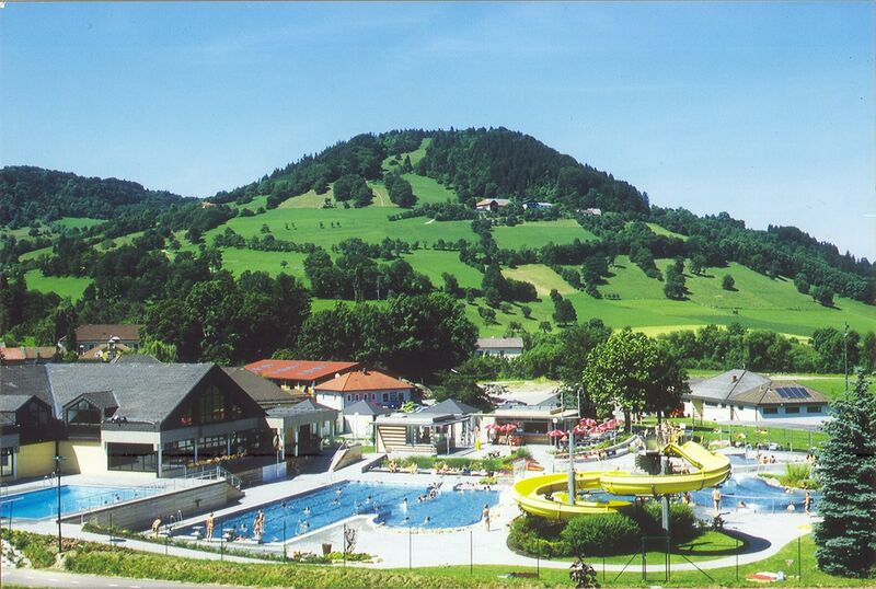 Datei:Freibad Kirchberg Überblick.jpg