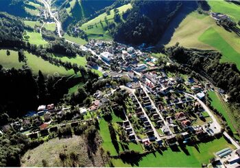 Frankenfels: Luftaufnahme 2010