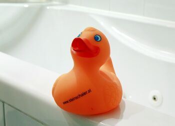 Badeente bei Whirlwanne