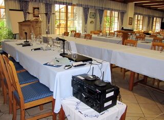 SH Saal Köng Verstärker.jpg