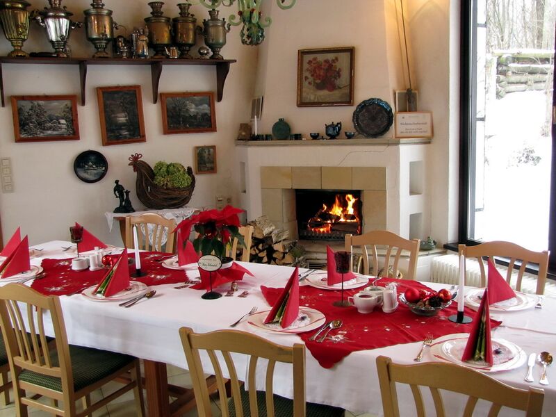 Datei:SH Hängemattenzimmer ged.jpg