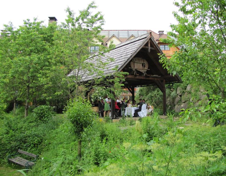 Datei:SG Hochzeit Kräuterhittn totale.jpg