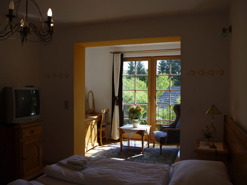 Datei:Zimmer 105.jpg